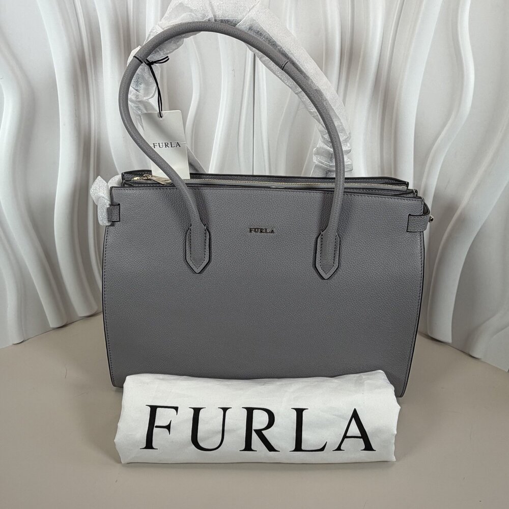 FURLA Pin M Tote Bag in Chic Gray Pebbled Leather with Removable Strap